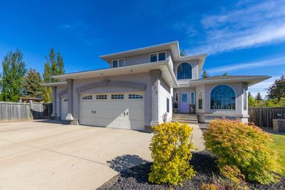 3609 64 Avenue Close, House detached with 4 bedrooms, 3 bathrooms and 3 parking in Lloydminster AB | Image 1