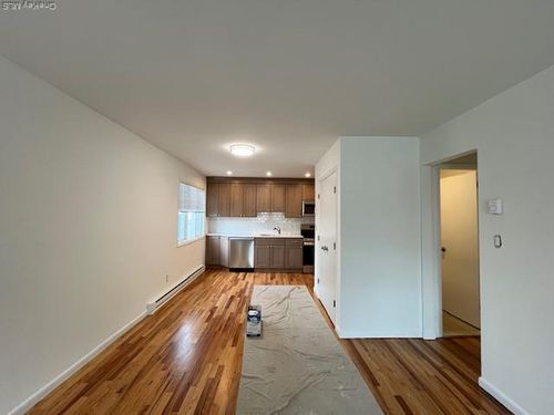 j-141 Manorhaven Blvd, Port Washington, NY, 11050 | Card Image