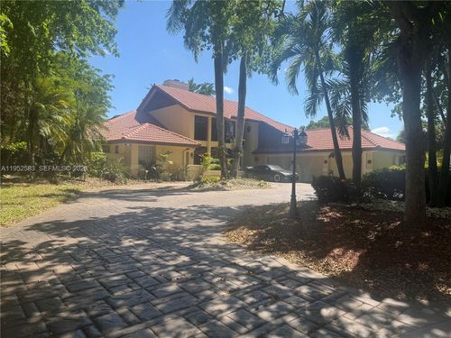 10258 Vestal Mnr, Coral Springs, FL, 33071-5854 | Card Image