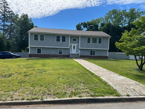 2 Hastings Rd, Morris Plains, NJ, 07950-3025 | Card Image