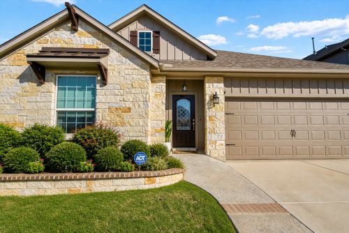 101 Double Mountain Rd, Liberty Hill, TX, 78642-2131 | Card Image