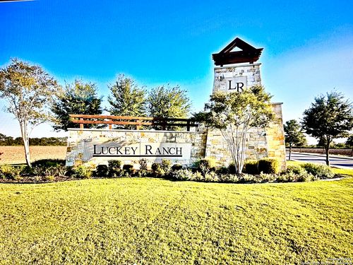 10829 Emerick St, San Antonio, TX, 78252-4508 | Card Image