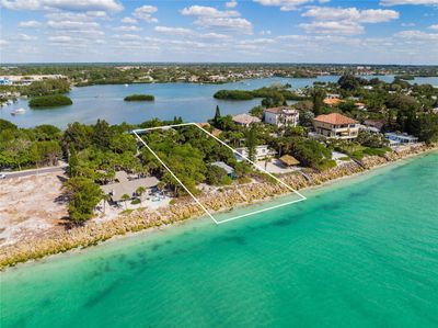 3999 Casey Key Road, House other with 2 bedrooms, 2 bathrooms and null parking in Nokomis FL | Image 3