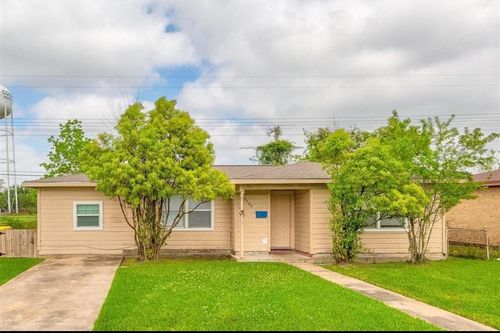 2506 Jackson St, La Marque, TX, 77568-3717 | Card Image