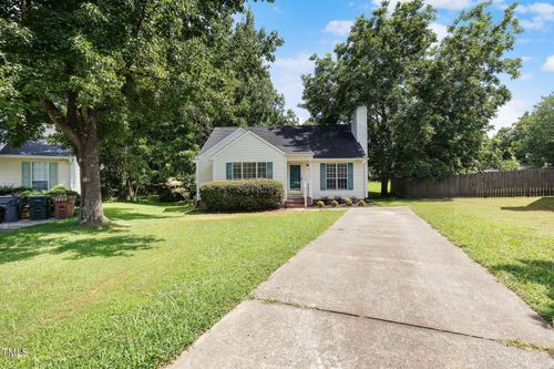 409 Vista Springs Cir, Holly Springs, NC, 27540-8851 | Card Image