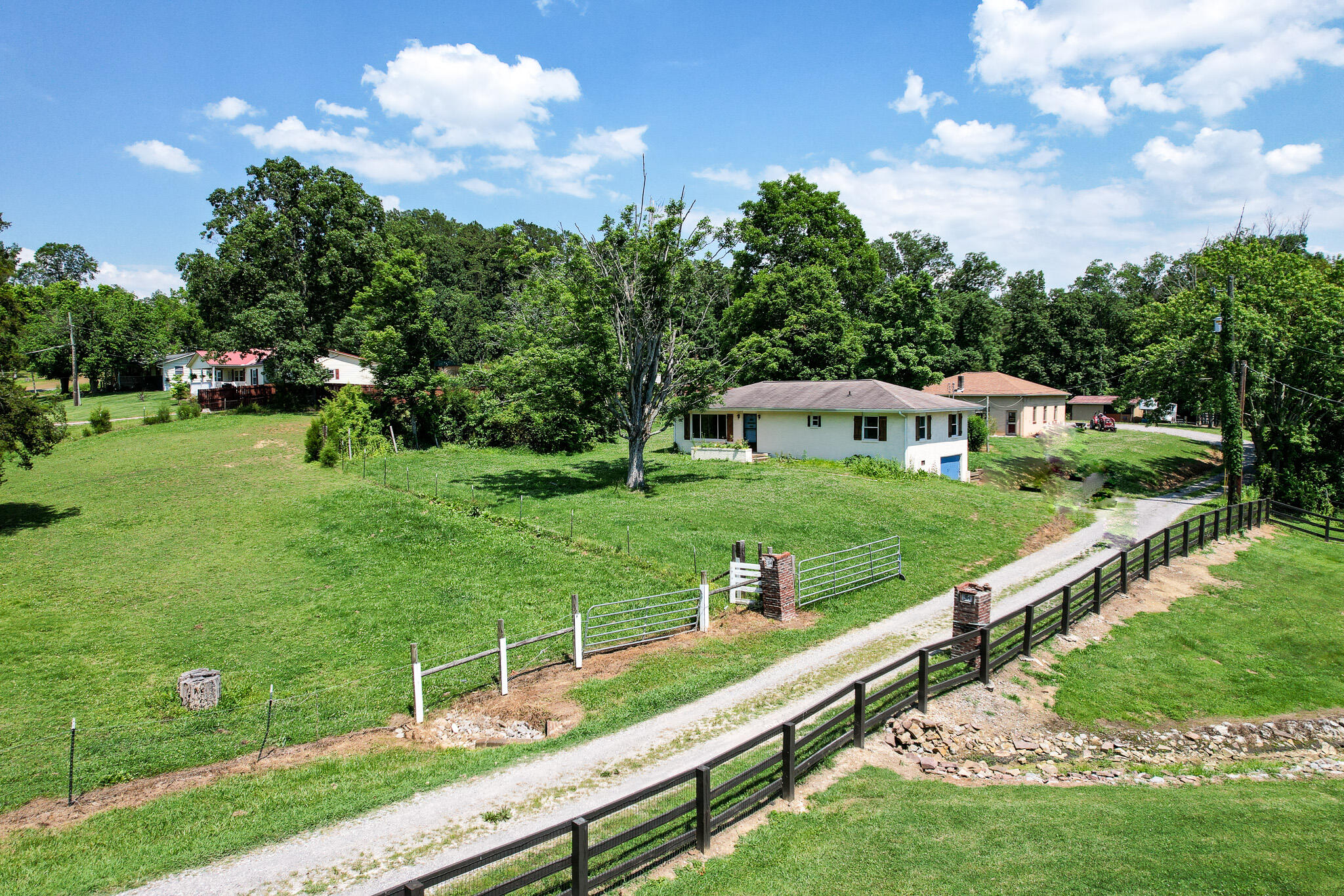 Hendron Chapel Rd, Knoxville, TN 37920 #1