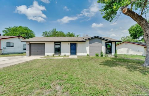 4806 Castle Brg, San Antonio, TX, 78218-4102 | Card Image