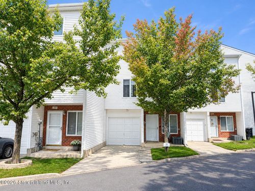 15 Bianca Court, Staten Island, NY, 10312 | Card Image