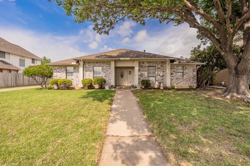 641 Park Lane, Highland Village, TX, 75077 | Card Image