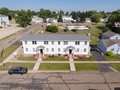 314 4th St, Riverdale, ND, 58565-7724 | Card Image