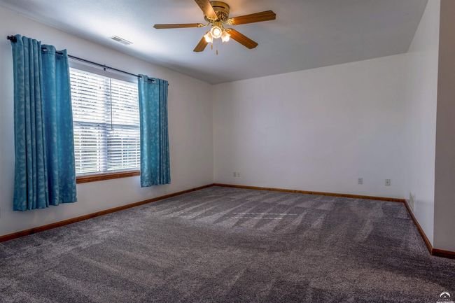 1306 S Raintree Dr, House other with 3 bedrooms, 2 bathrooms and null parking in Tonganoxie KS | Image 11