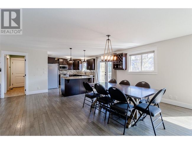 11885 Middleton Rd, House other with 5 bedrooms, 4 bathrooms and 3 parking in Lake Country BC | Image 12