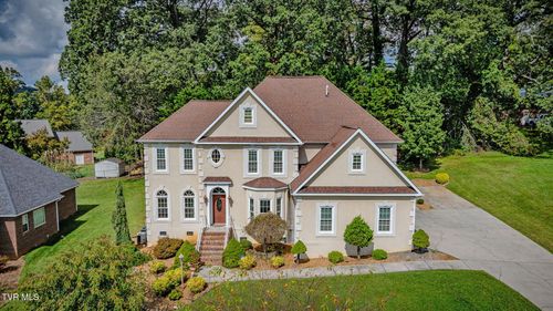 628 Red Oak Plantation Dr, Kingsport, TN, 37663-2559 | Card Image