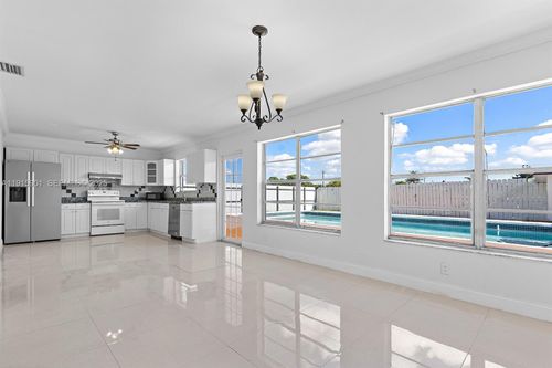 2601 Acapulco Dr, Miramar, FL, 33023-4703 | Card Image