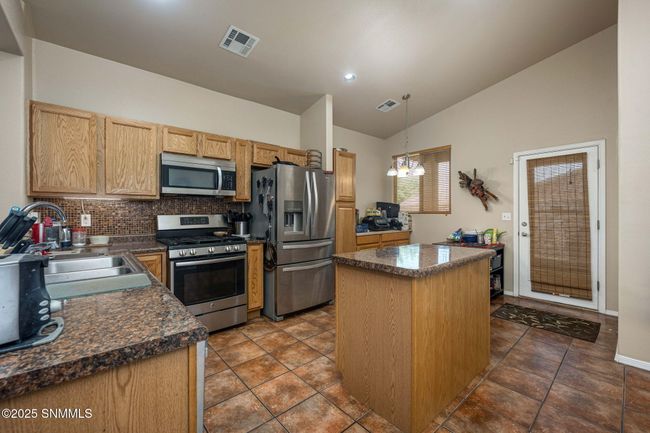 7-web-or-mls-Snappin Homes (Sherwood4931 | Image 7