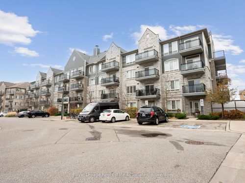 304-3075 Thomas St, Mississauga, ON, L5M0M4 | Card Image