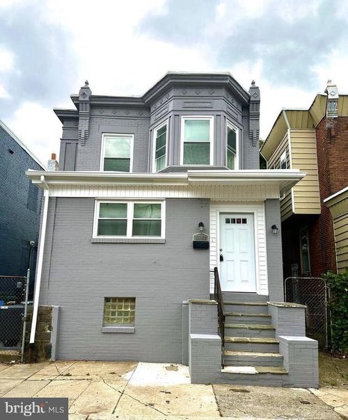 5902 Addison St, Philadelphia, PA, 19143-1108 | Card Image