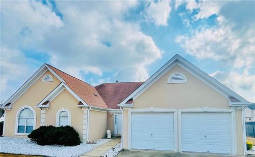 19 Meadow Crest Ct, Powder Springs, GA, 30127-5728 | Card Image