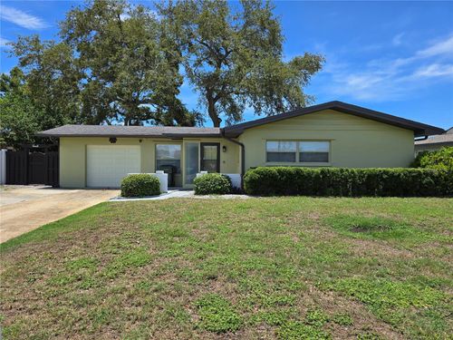 13754 Trinidad Dr, SEMINOLE, FL, 33776-1338 | Card Image