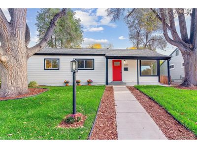 3254 S Holly St, House other with 4 bedrooms, 2 bathrooms and null parking in Denver CO | Image 2