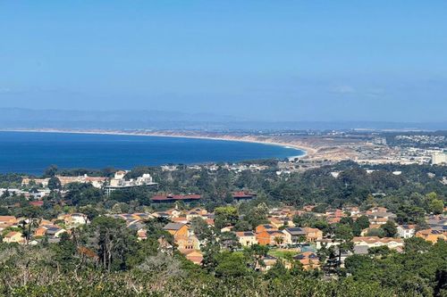 23800 Fairfield Pl, Carmel, CA, 93923-9467 | Card Image