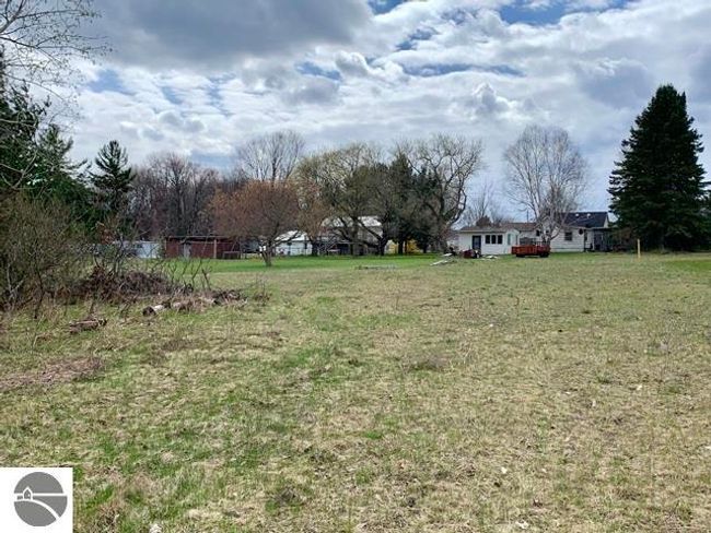 1871 Pine Tree, House other with 2 bedrooms, 1 bathrooms and null parking in Grawn MI | Image 15