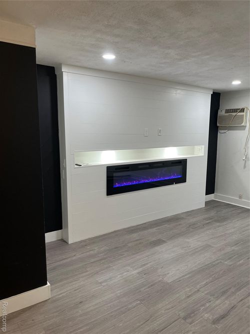 15142 Tireman Street, Detroit, MI, 48228 | Card Image