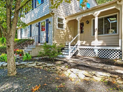 456 Gorwin Dr, Hanson, MA, 02341-1342 | Card Image