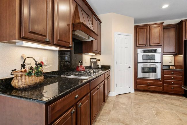 2476 Chimney Point Ln, House other with 2 bedrooms, 2 bathrooms and null parking in Manteca CA | Image 17
