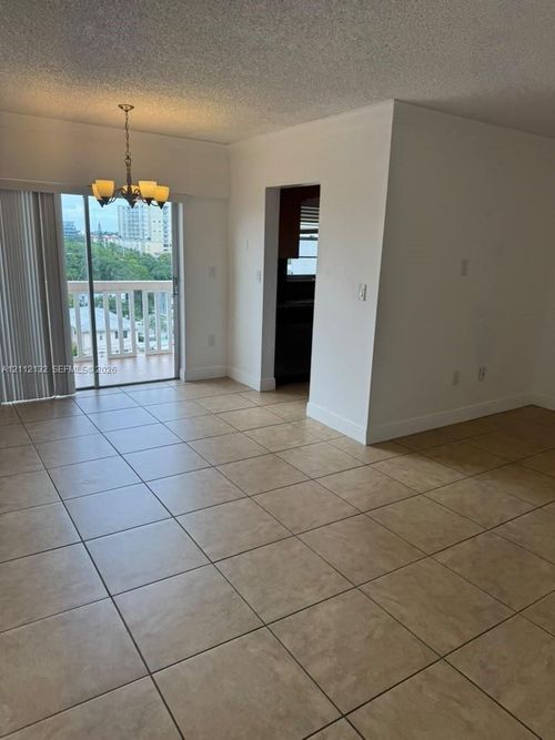 706-22 Salamanca Ave, Coral Gables, FL, 33134-4166 | Card Image