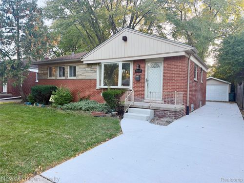 22111 Gardner St, Oak Park, MI, 48237-2685 | Card Image