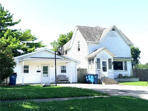 411 W Washington St, Hoopeston, IL, 60942-1148 | Card Image