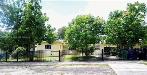 298 Nw 104th St, Miami, FL, 33150-1135 | Card Image
