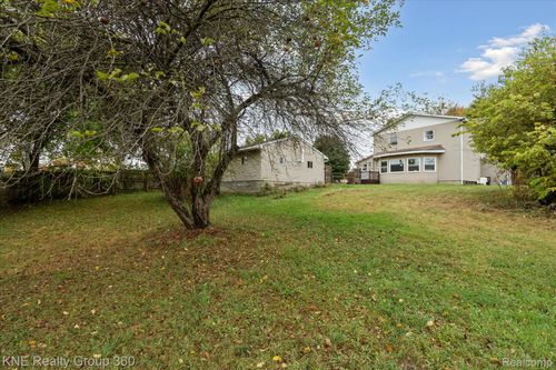 2009 S Canal Rd, Eaton Rapids, MI, 48827-9360 | Card Image