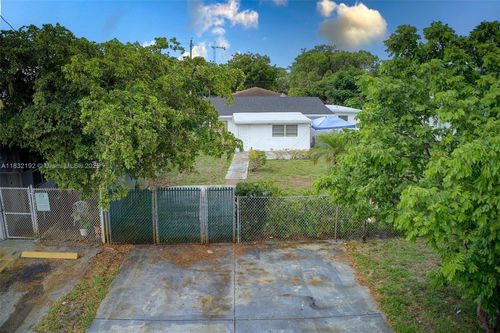 0-25 Sw 14th St, Dania Beach, FL, 33004-4236 | Card Image