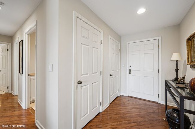 APT-5F - 1220 Rudolph Rd, Condo with 2 bedrooms, 2 bathrooms and 2 parking in Northbrook IL | Image 5