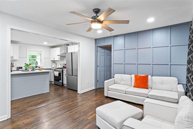 1326 Stella Cir Sw, House other with 3 bedrooms, 2 bathrooms and 3 parking in Smyrna GA | Image 7