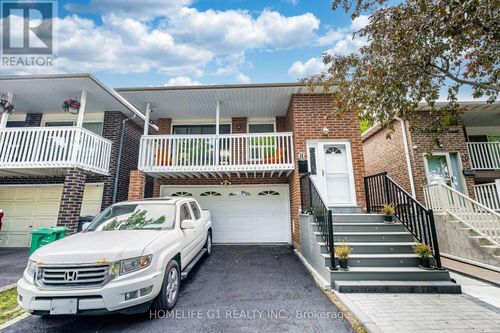 8 Holgate Court, Brampton (Heart Lake West), ON, L6Z1S1 | Card Image