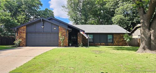 3129 E 84th Pl, Tulsa, OK, 74137-1428 | Card Image