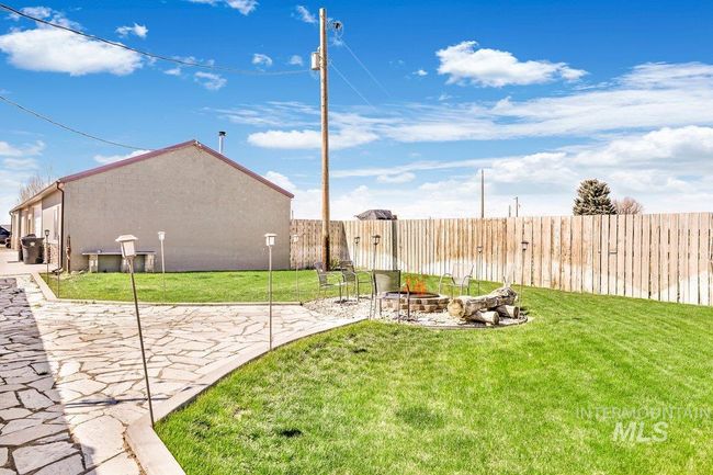 2040 E 2200 N, House other with 9 bedrooms, 6 bathrooms and 2 parking in Twin Falls ID | Image 45