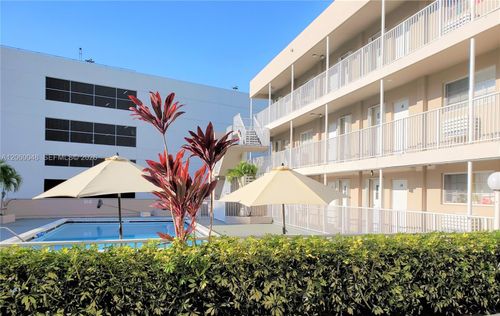 a26-6580 Santona St, Coral Gables, FL, 33146-3156 | Card Image