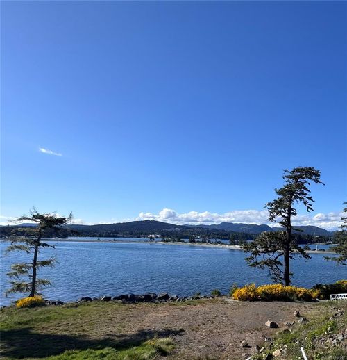 7100 Friendship Lane, Sooke, BC, V9Z1C1 | Card Image