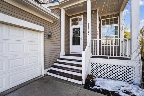 1137 Hudson Dr, Howell, MI, 48843-6837 | Card Image
