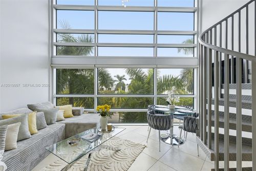 16-421 Meridian Ave, Miami Beach, FL, 33139-6533 | Card Image