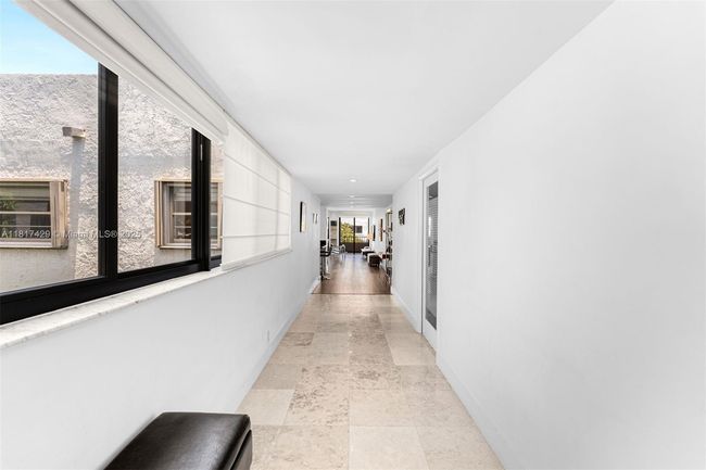 APT-446 - 141 Crandon Blvd, Condo with 3 bedrooms, 2 bathrooms and null parking in Key Biscayne FL | Image 10