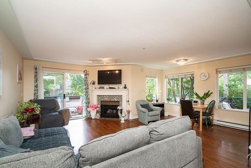 209-20443 53 Ave, Langley, BC, V3A7A6 | Card Image