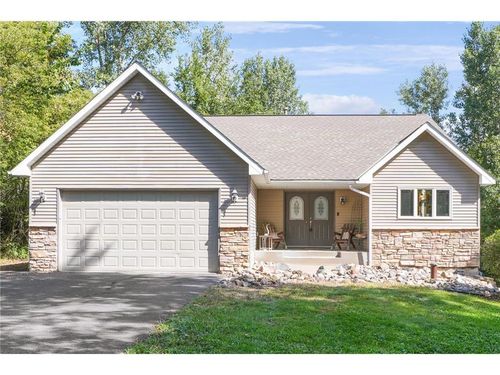 662 Hillary Farm Rd, Hudson, WI, 54016-7964 | Card Image