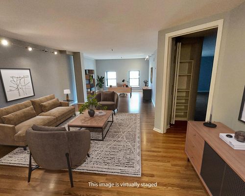 612-270 E Highland Avenue, MILWAUKEE, WI, 53202 | Card Image