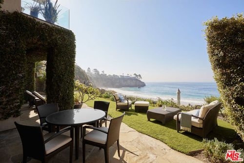 31 Bay Dr, Laguna Beach, CA, 92651-6780 | Card Image