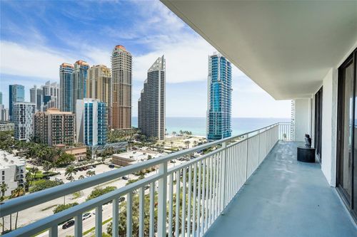 1810-210 174th St, Sunny Isles Beach, FL, 33160-3329 | Card Image